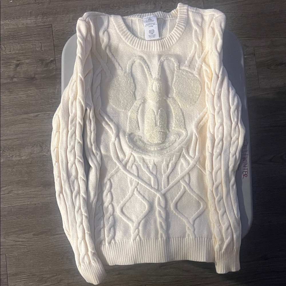 Disney Minnie sweater